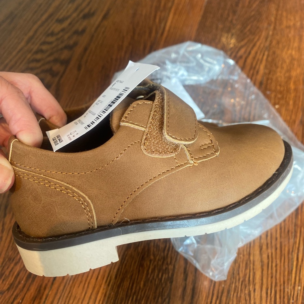 Toddler boys Gymboree shoes size 8